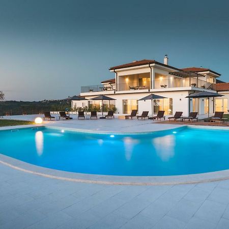 Wine Residence Cattunar Brtonigla Exterior foto