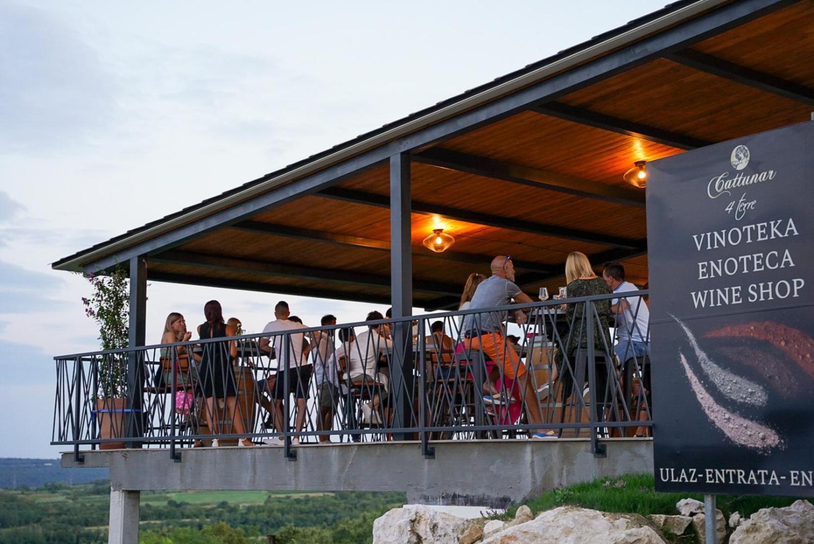 Wine Residence Cattunar Brtonigla Exterior foto